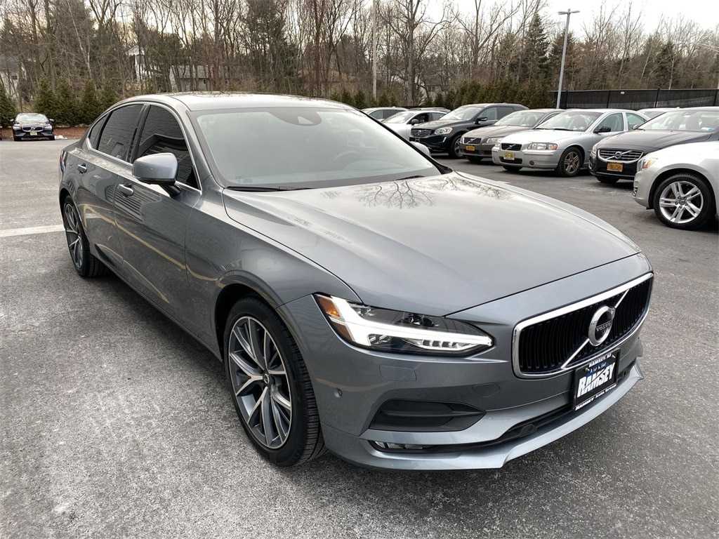 Volvo s90 t6